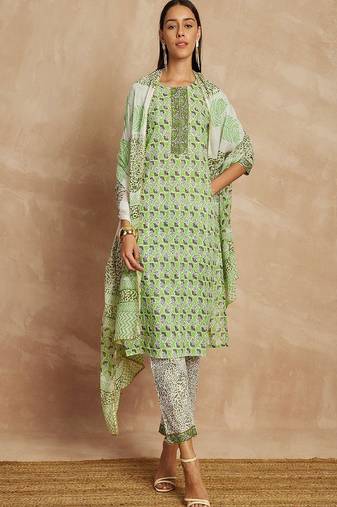 Green color ethnic motifs printed pure cotton straight kurta & trousers with dupatta