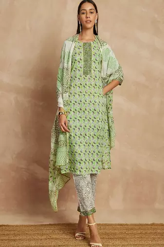 Green color ethnic motifs printed pure cotton straight kurta & trousers with dupatta