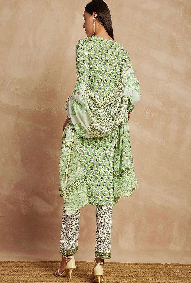 Green color ethnic motifs printed pure cotton straight kurta & trousers with dupatta