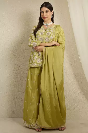 green chinon   top with bottom and dupatta 3/4 sleeve embroidered straight kurta