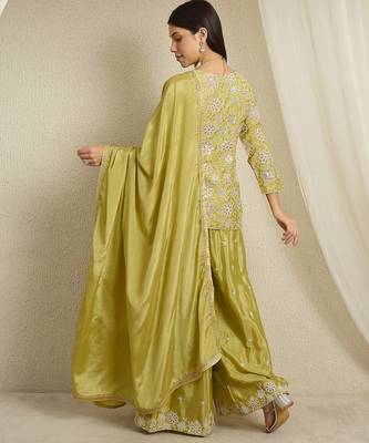green chinon  top with bottom and dupatta 3/4 sleeve embroidered straight kurta 2