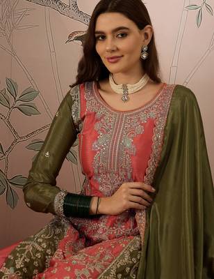 peach chinon embroidered straight kurta with  bottom & chinon dupatta 4
