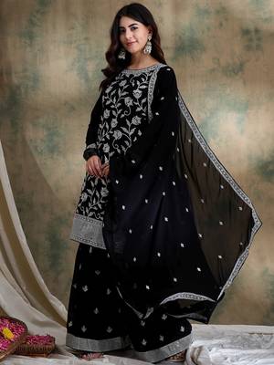 black faux georgette  straight kurta with bottom & dupatta 3