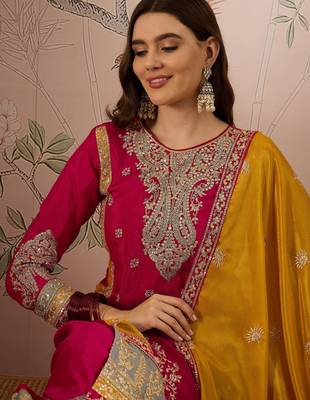 pink chinon  straight kurta with bottom & dupatta 4