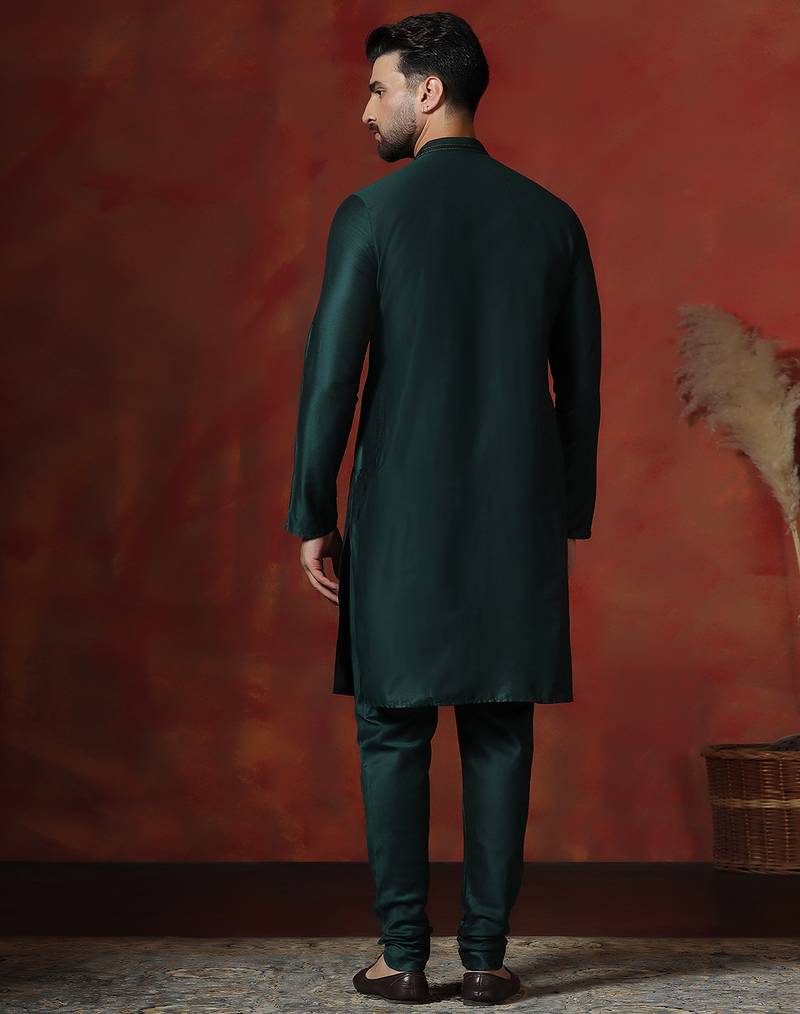 green dupion kurta pyjama set for men with solid design