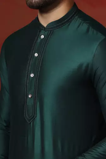 green dupion kurta pyjama set for men with solid design