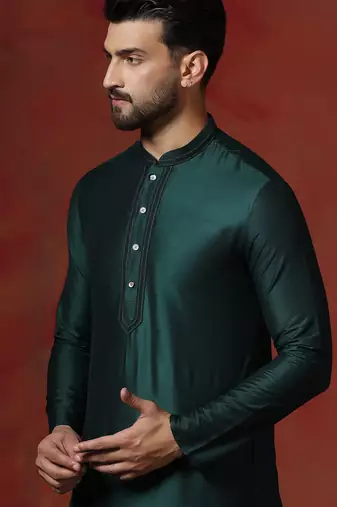 green dupion kurta pyjama set for men with solid design