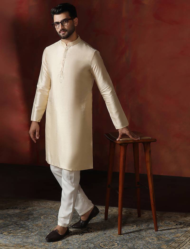 cream dupion kurta pyjama set for men with solid design