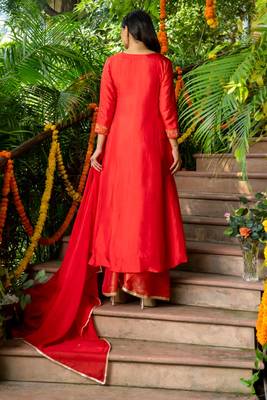 Red cotton hand wrok anarkali set 5