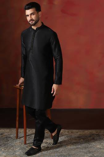 black dupion kurta pyjama set for men with solid design