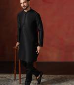 black dupion kurta pyjama set for men with solid design
