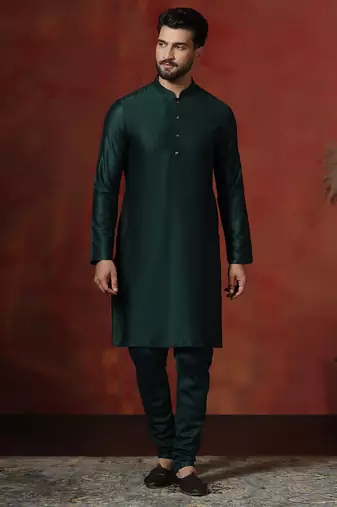 green dupion kurta pyjama set for men with solid design