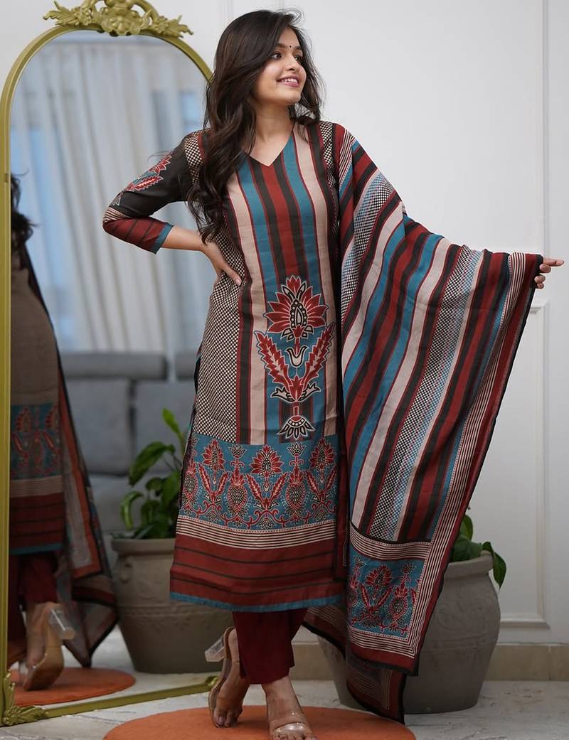 Multicolor rayon printed kurta pant set