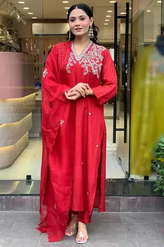 Red chanderi heavy thread embroidery work kurta pant set