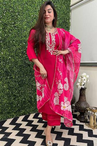 Rani pink viscose chanderi heavy thread embroidery work with printed dupatta kurta pant set