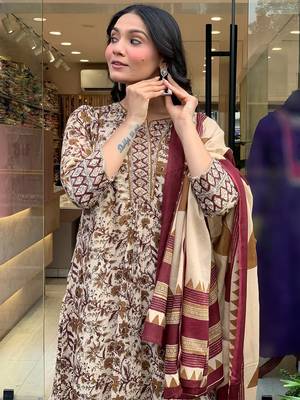 Cream magic cotton printed kurta pant set 3