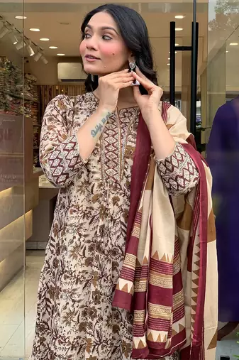 Cream magic cotton printed kurta pant set