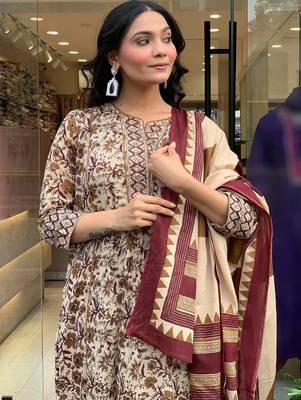Cream magic cotton printed kurta pant set 4