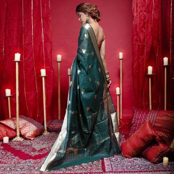 Banarasi kora organza saree in green color with triangle zari motifs and border 3
