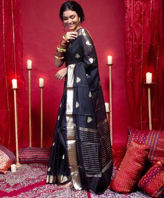 Banarasi kora organza saree in black color with triangle zari motifs and border 2