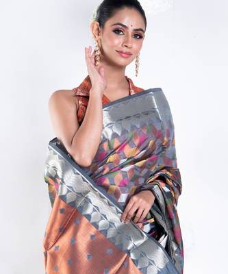 Banarasi kora organza saree in grey color with multicolor motifs with copper zari 3