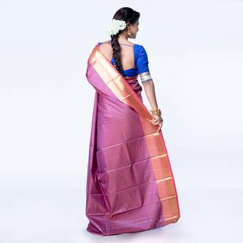 Kanjivaram saree in dark maroon color with golden mahapar border 4