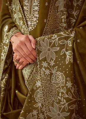 Olive green embroidered georgette straight cut salwar kameez for eid 4