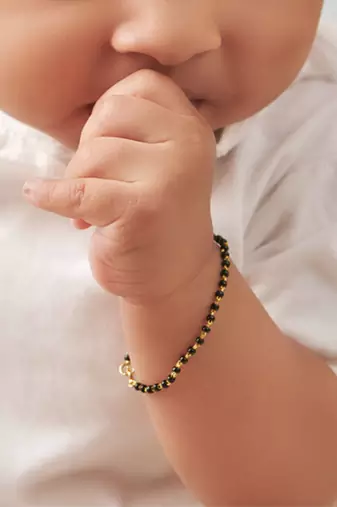 Gold-plated lucky baby elephant black beads nazariya bracelet