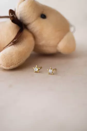 Gold-plated star twinkle stud cubic zirconia earring