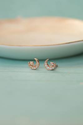 Rose gold-plated star & moon stud cubic zirconia earring 1