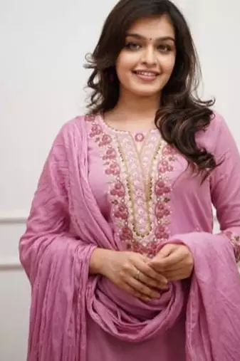pink embroidered kurti pant dupatta set