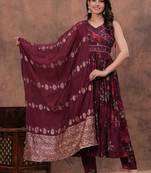 maroon embroidered kurti of premium modaal chanderi kurti pant dupatta set.