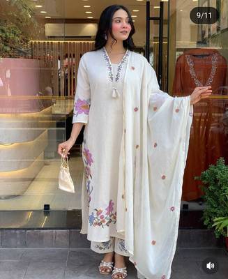 white linen floral embroidered kurta set 1