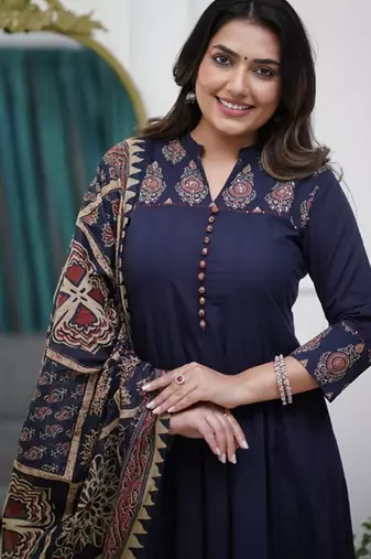 Navy blue ethnic kurta set with a printed dupatta