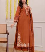 Beautiful jaipuri  rust orange anarkali kurta set with a printed dupatta