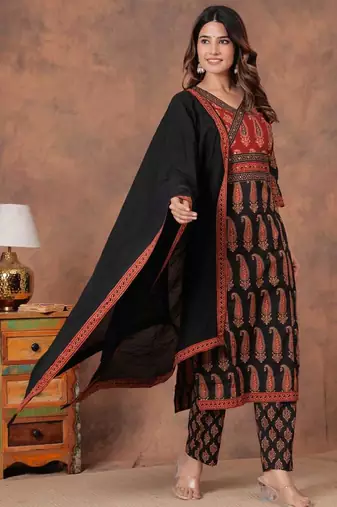 black and red paisley printed kurti set with a dupatta