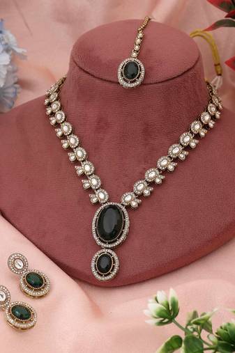 Elegant green color kundan necklace set perfect for enhancing traditional festive outfits