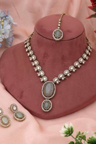 Cool sky blue color kundan necklace set bringing serene elegance to festive dressing