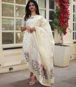 Off white color beautiful viscose jacquard fabric kurti set