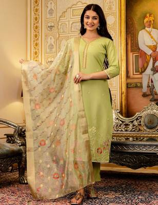 Green color beautiful viscosee shimmer graceful ceremonial kurti set 4