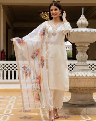 Off white color beautiful viscosee chanderi fabric graceful ceremonial kurti set 1