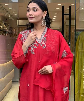 Red color beautiful kurti set 3