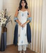 Off white color beautiful kurti set