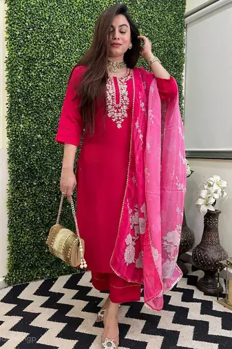 Pink color beautiful designer kurti set