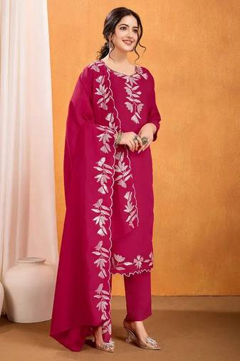 Pink color beautiful designer kurti set