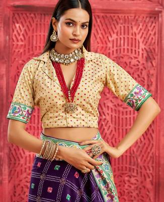 dark purple velvet tussar silk blend partywear saree with paithani pallu and traditional ghatchola print 4