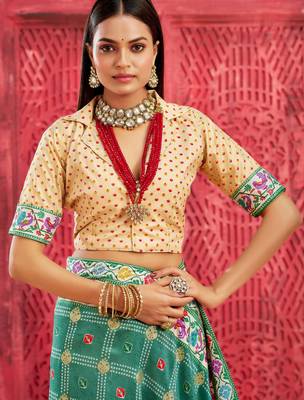 light firozi velvet tussar silk blend partywear saree with paithani pallu and traditional ghatchola print 4