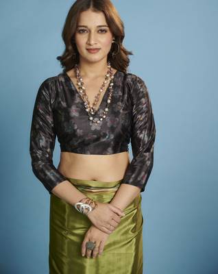 green malai crepe art silk blend digital printed saree 4