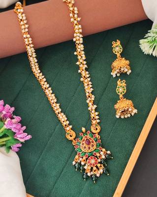 Handcrafted peacock pendant pearl necklace set for women 1
