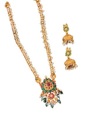 Handcrafted peacock pendant pearl necklace set for women 2